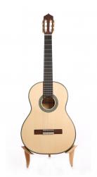 Jeronimo Maya Esencial flamenco guitar blanca 